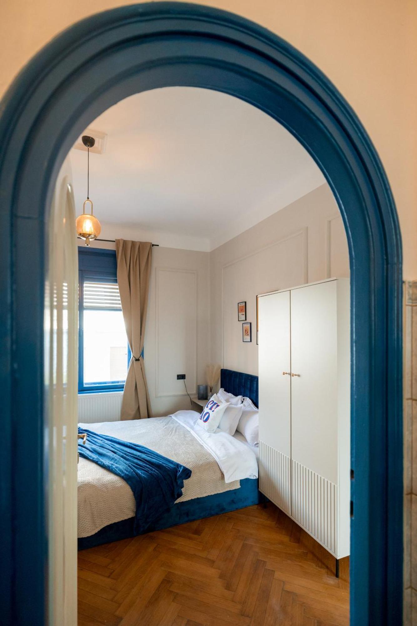 Decebal Central Studio - Elegant And Cozy Stay アラド エクステリア 写真
